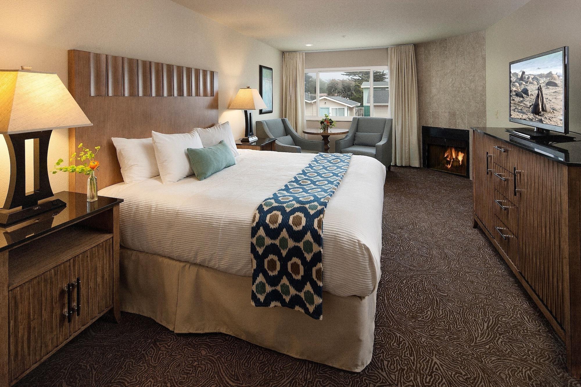 Cambria Landing Inn And Suites エクステリア 写真