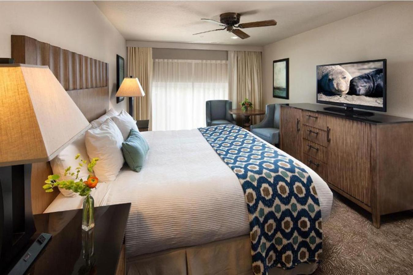 Cambria Landing Inn And Suites エクステリア 写真