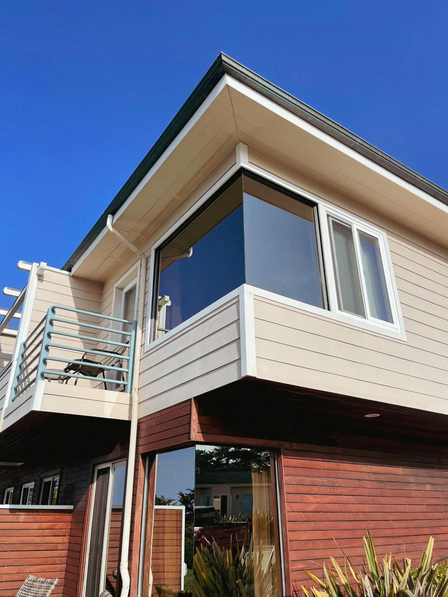 Cambria Landing Inn And Suites エクステリア 写真