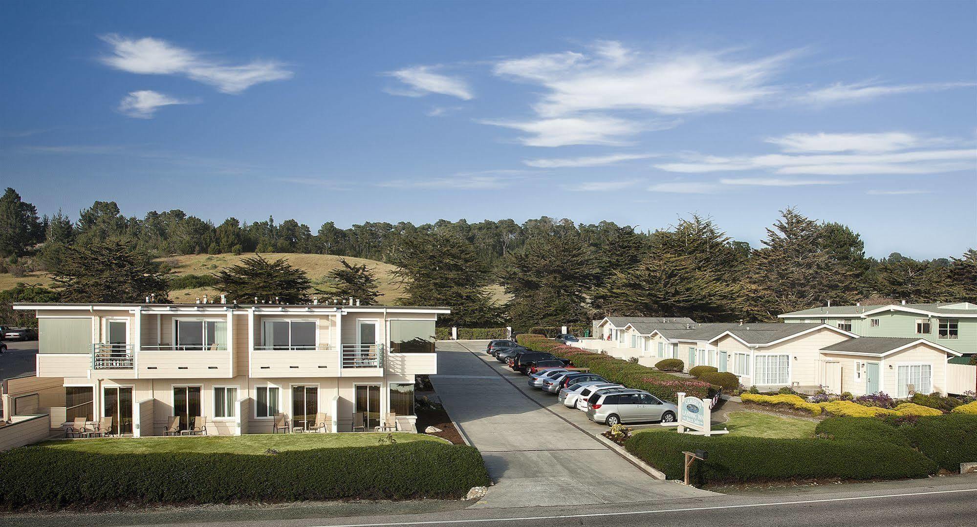 Cambria Landing Inn And Suites エクステリア 写真